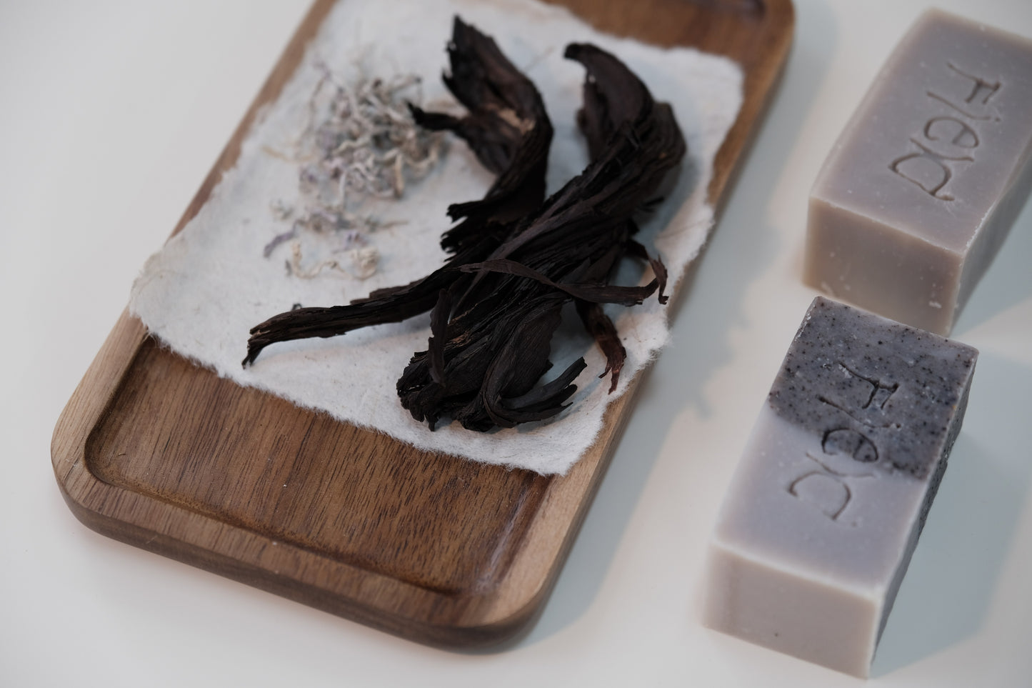 Vine Tea & Gromwell Soap | Anti-Inflammatory & Acne-Clearing